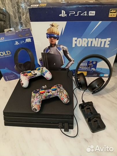Sony PlayStation 4 pro 400 игр