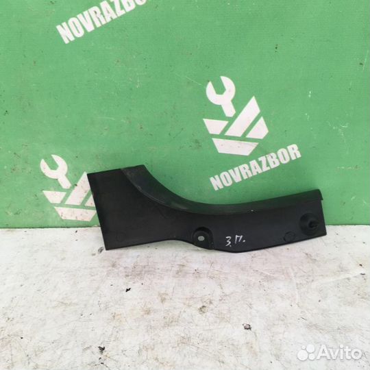 Обшивка багажника Форд Фокус 1