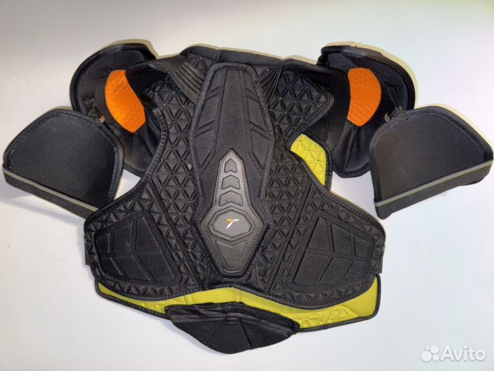 Нагрудник хоккейный CCM Tacks 6052 Sr L