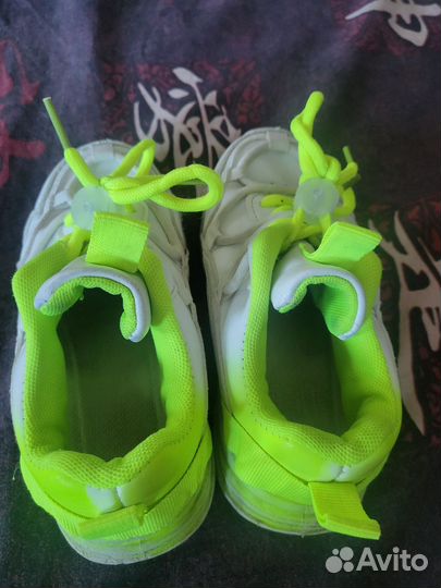 Кроссовки 28 размер