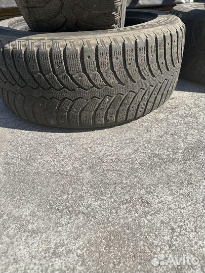 Bridgestone Blizzak DM-V1 215/55 R16 93T