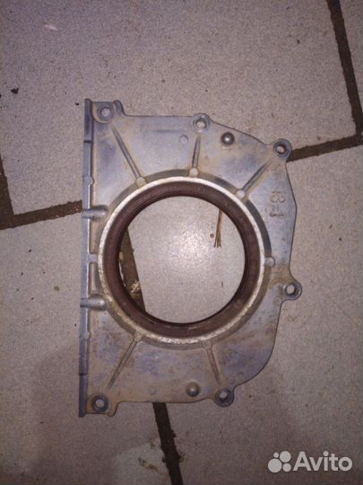 Крышка коленвала задняя Toyota Harrier GSU30 2grfe