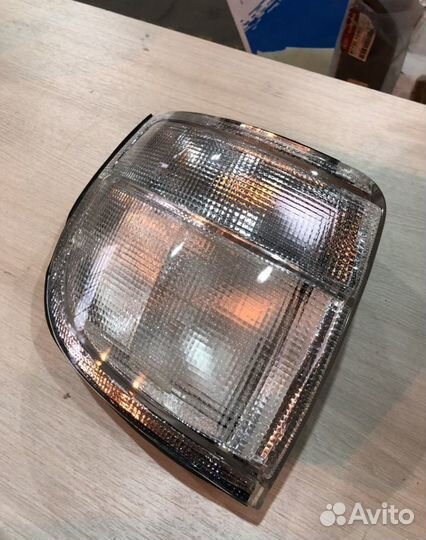 Фонарь задний хрусталь LH Toyota Caldina ST19 92