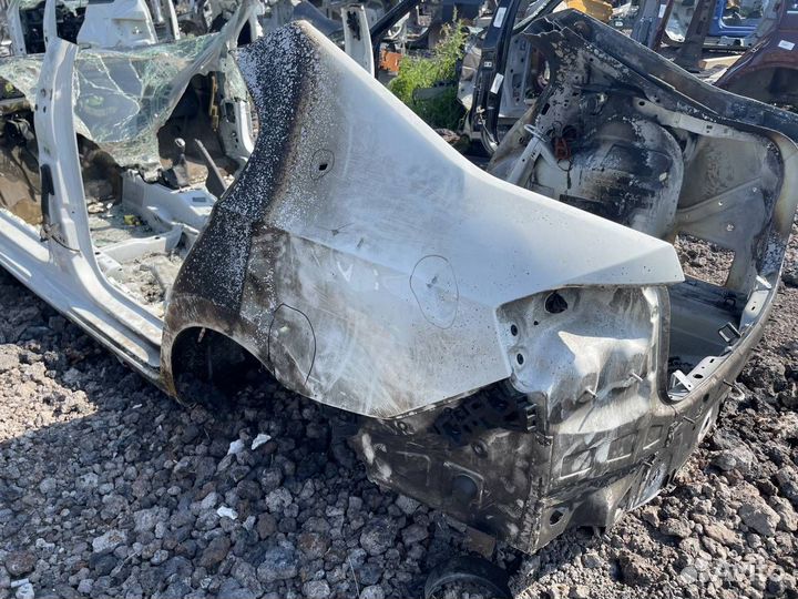 Крыло заднее левое Volkswagen Polo