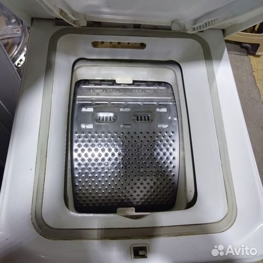 Стиральная машина с вертикальной загрузкой