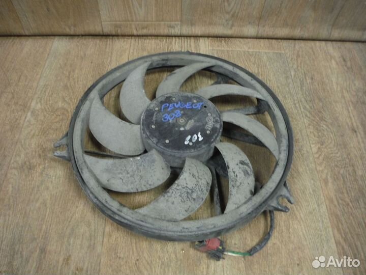 Вентилятор охлаждения Peugeot 206 2005