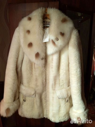 Шуба искусственный мех новая 52размер