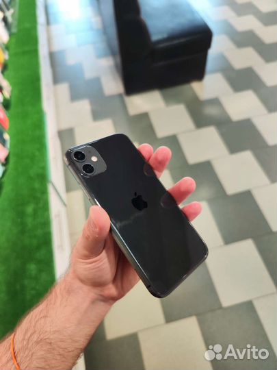 iPhone 11 81 акб 64 Гб