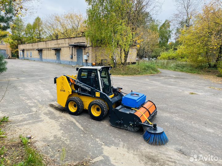 Щетка с задним бункером на мини-погрузчик Liugong
