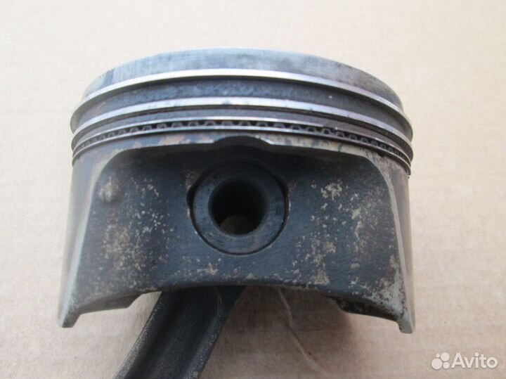 Форд Фокус 2 Поршень 1,6 (100 лошадей)