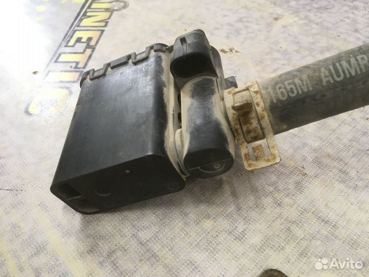 Клапан адсорбера паров бензина Шевроле Блэйзер 95