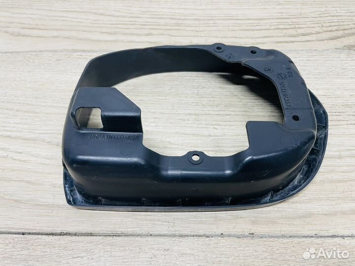 Рамка правого зеркала Honda Accord 8 CU