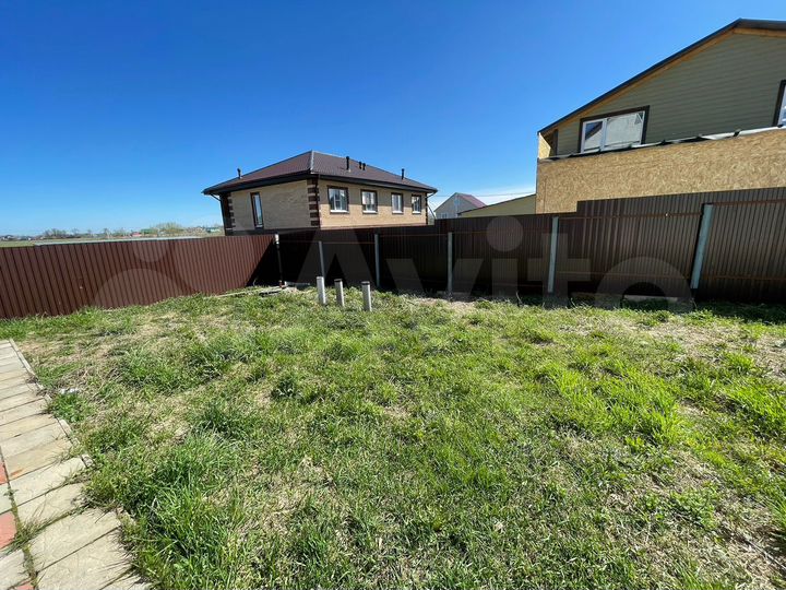 Коттедж 212,8 м² на участке 8,7 сот.