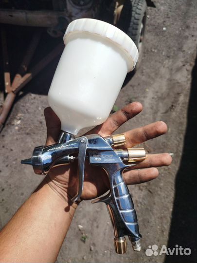 Краскопульт ивата