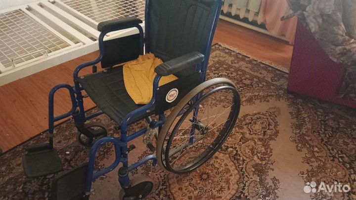 Инвалидная коляска