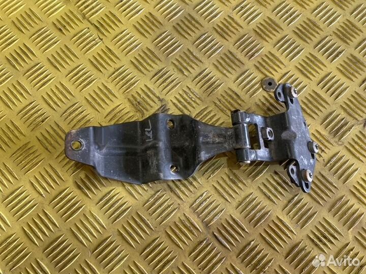 Петля капота Man Tgl Tgm Tga Tgs Tgx