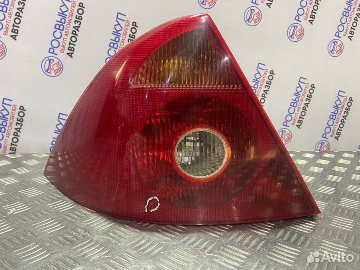Фонарь Ford Mondeo 3