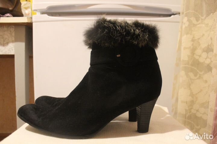 Черные теплые зимние сапожки