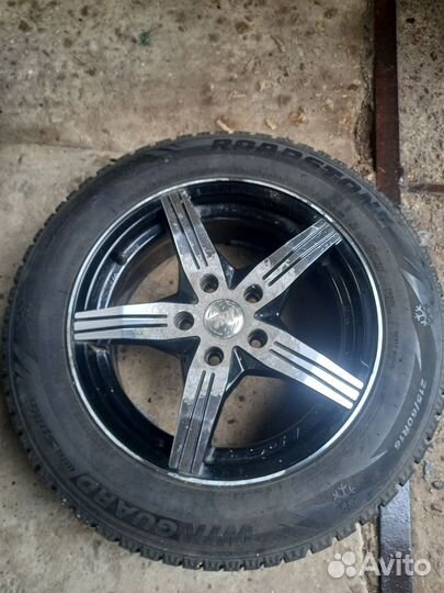 Зимняя резина 215 60 r16 на литых дисках