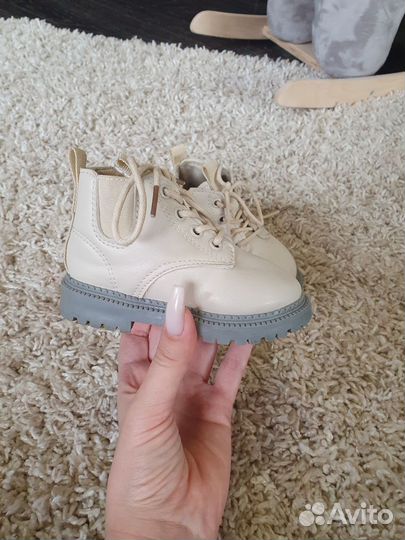 Ботинки на девочку 21