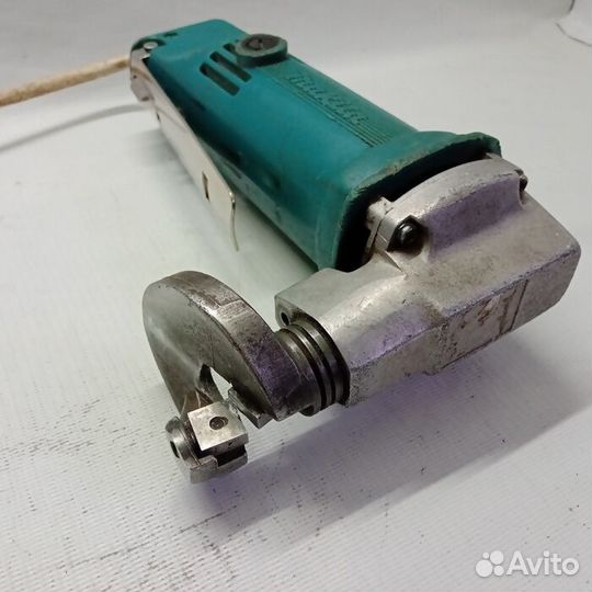 Ножницы Makita JS1600 синий (7422)