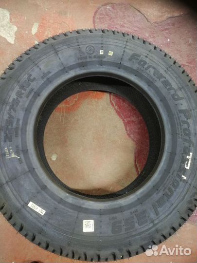 Forward Professional 359 225/75 R16C 121N