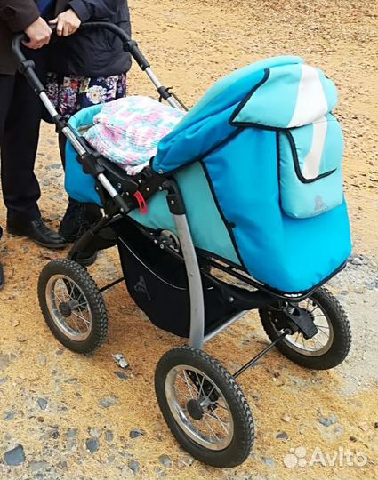 Прогулочная коляска