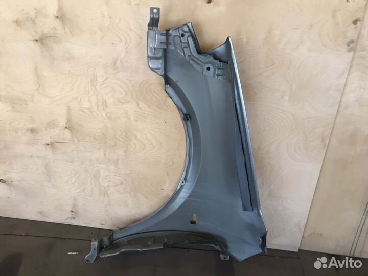 Крыло переднее правое Nissan Primera P12 2001-2008