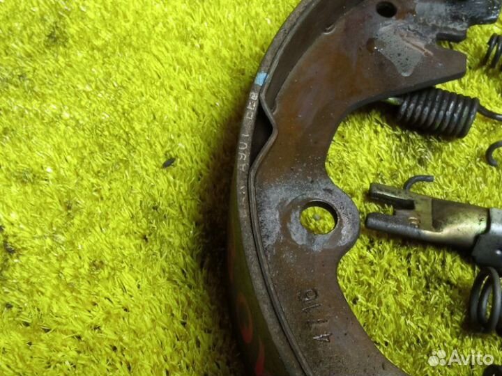 Механизм стояночного тормоза задний левый Nissan