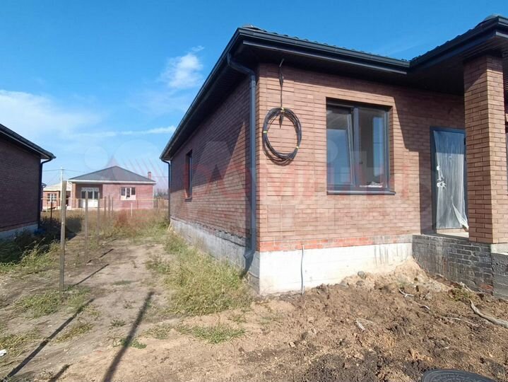 Дом 100 м² на участке 5 сот.