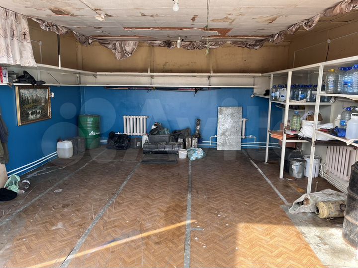 Гараж, > 30 м²