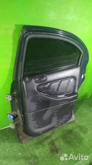 Дверь задняя правая Stratus Sebring Siber