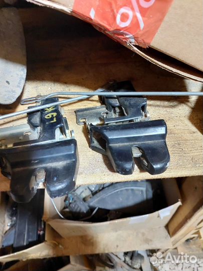 Замок багажника Мицубиси Лансер 9