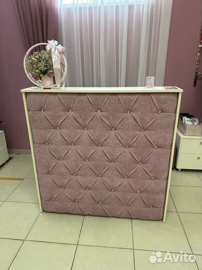 Стойка ресепшн бу