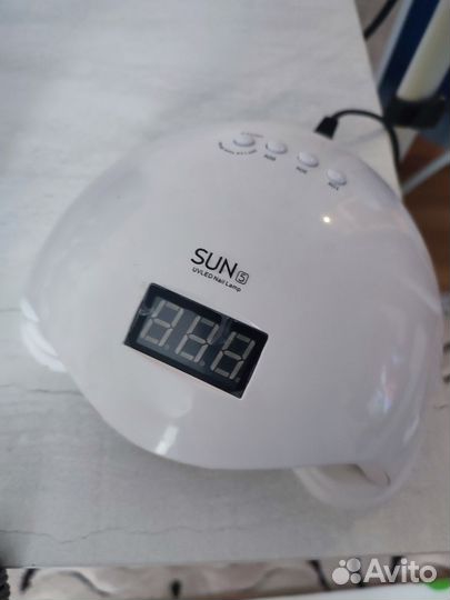 Лампа для сушки ногтей