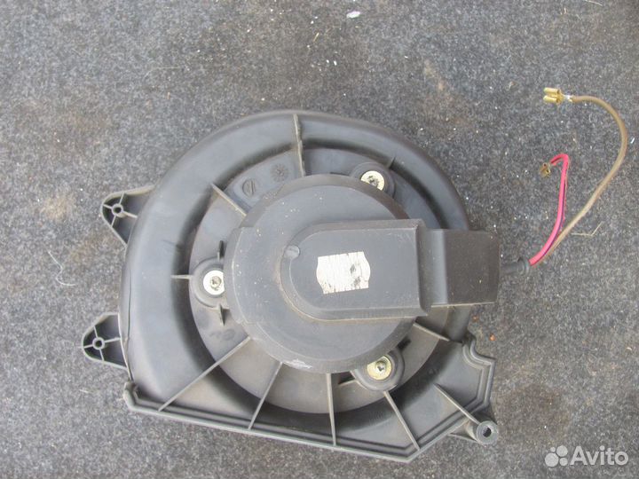 Моторчик печки Опель Омега Opel Omega B