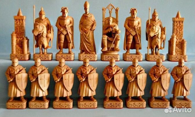 Шахматы резные. Шахматные фигуры. Нарды