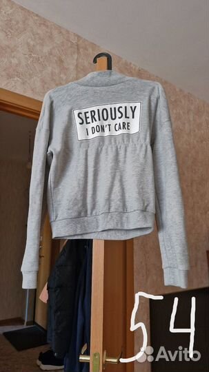 Одежда женская 40-42 размер