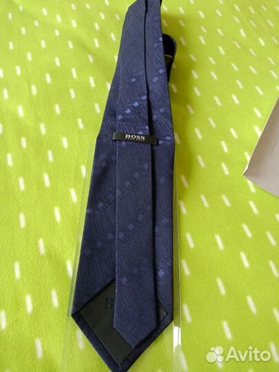 Галстук новый Hugo Boss