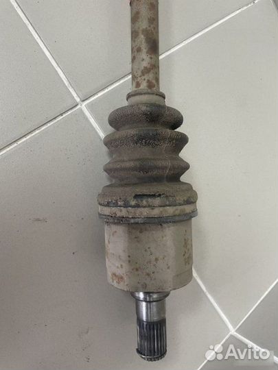 Полуось передний левый Hyundai Getz G4EE 1.4