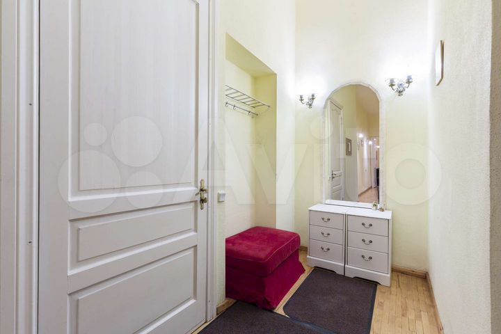 3-к. квартира, 95 м², 4/6 эт.