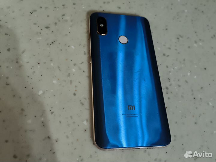 Xiaomi Mi 8, 6/64 ГБ