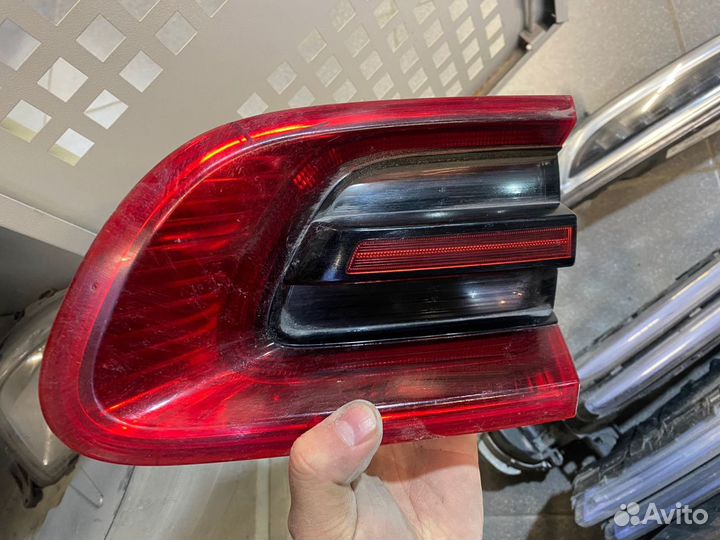 Фонарь задний porsche macan