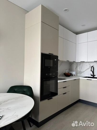 Бежевая кухня в наличии