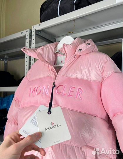 Пуховик moncler женский розовый