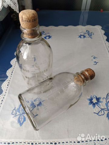 Бутылка медицинская мерная