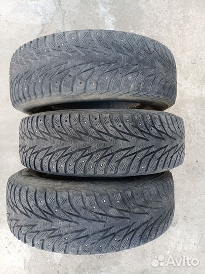 Yokohama Ice Guard IG35 215/70 R16