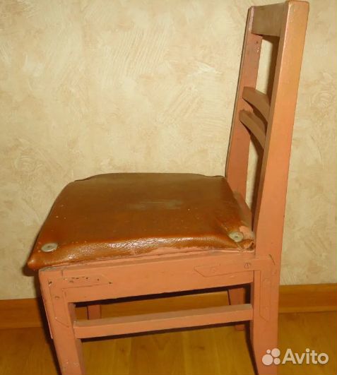 Маленький стул со спинкой СССР