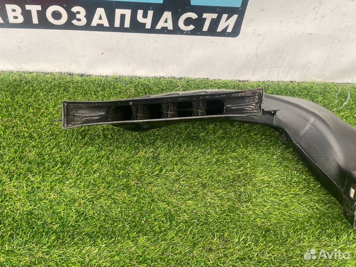 Воздуховод Tesla Model Y 2021 1099290-00