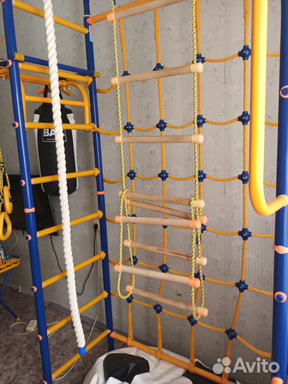 Продам спортивный уголок